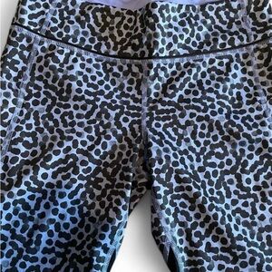 Lululemon Athletica Black and Blue Patterned Leggings